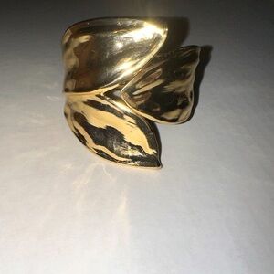 NWOT nOir jewelry women’s gold leaf hinged bangle os boho costume jewelry
